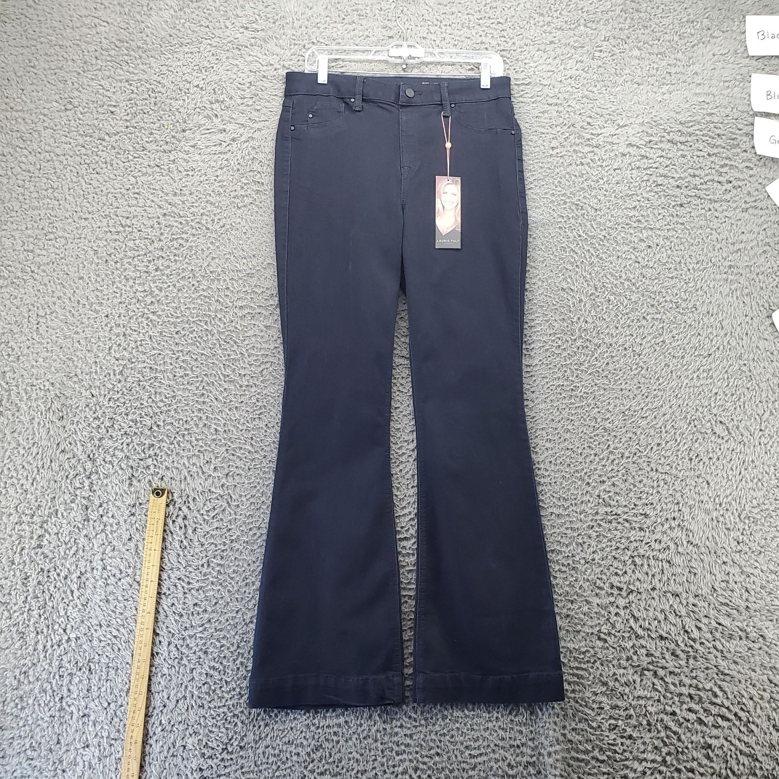 Laurie Felt Jeans Womens Medium Blue Silky Flare Vital Stretch Technology *NWT*