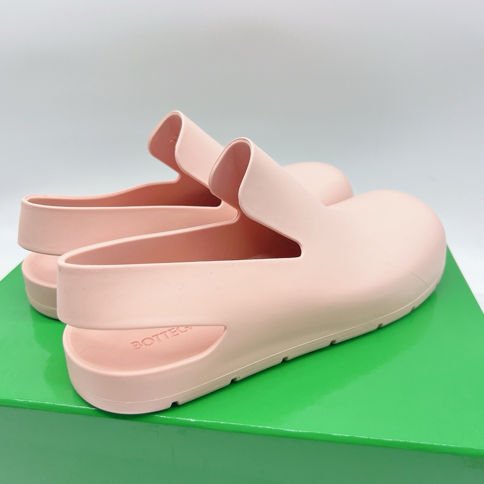 Bottega Veneta Puddle Sandals Peachy Pink Rubber Slingback Mule Clog Flats EU 38
