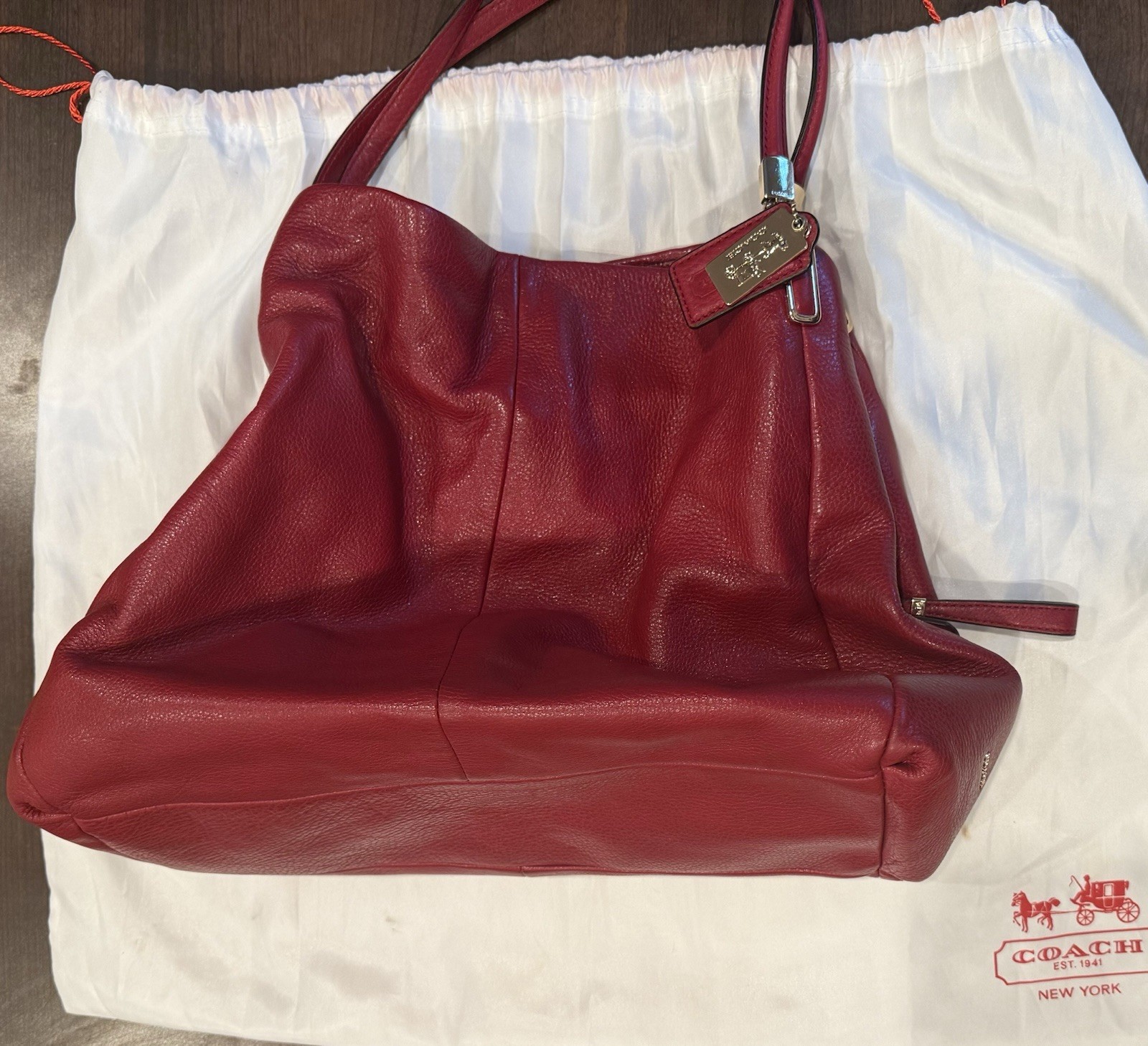 Coach Red Pebbled Large Shoulder Bag Zip Lined Inner Pockets w/ Dust Bag