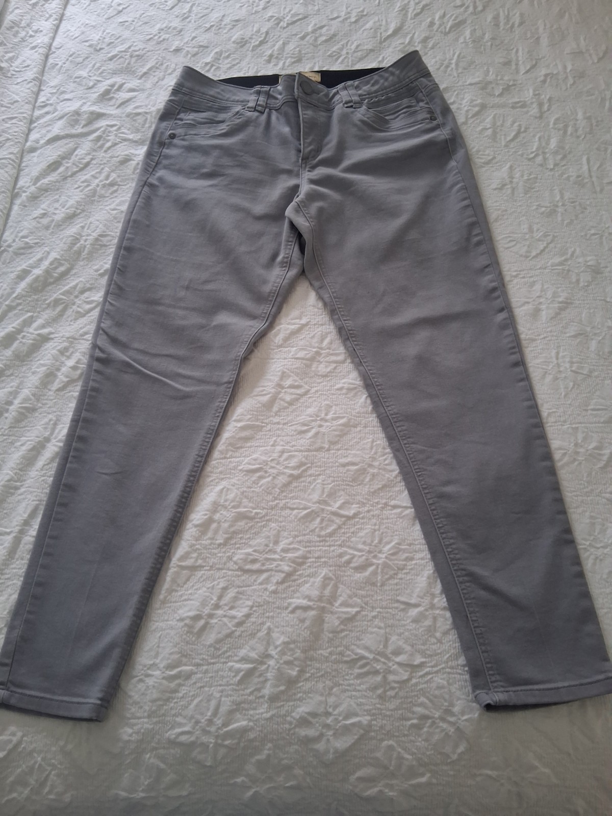 Democracy AB Technology Skinny Jeans Women’s Size 10 Light Grey Stretch Pants