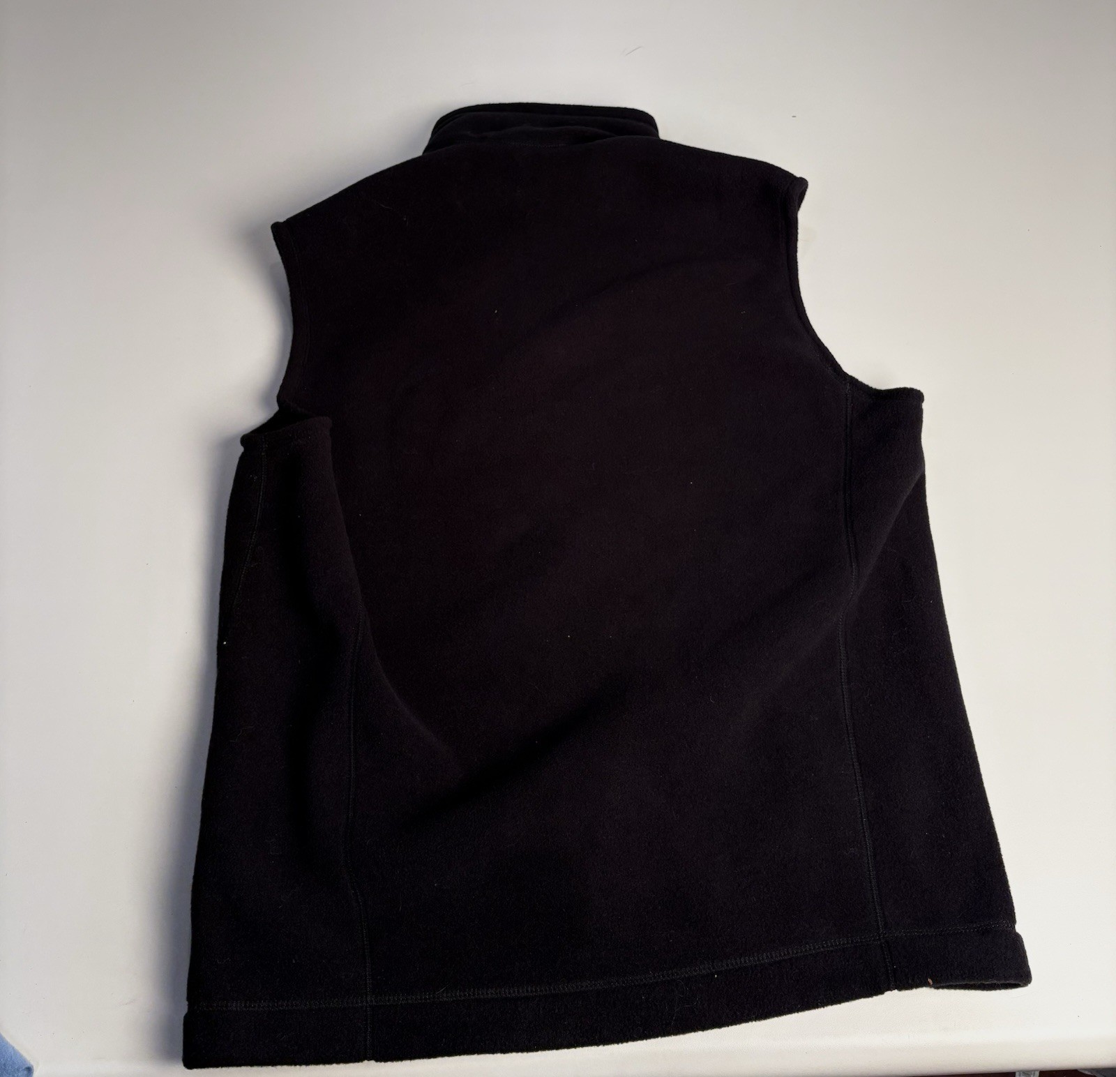 Patagonia Men’s Black Full Zip Vest Stand-Up Collar Logo Pockets Regular Fit XS