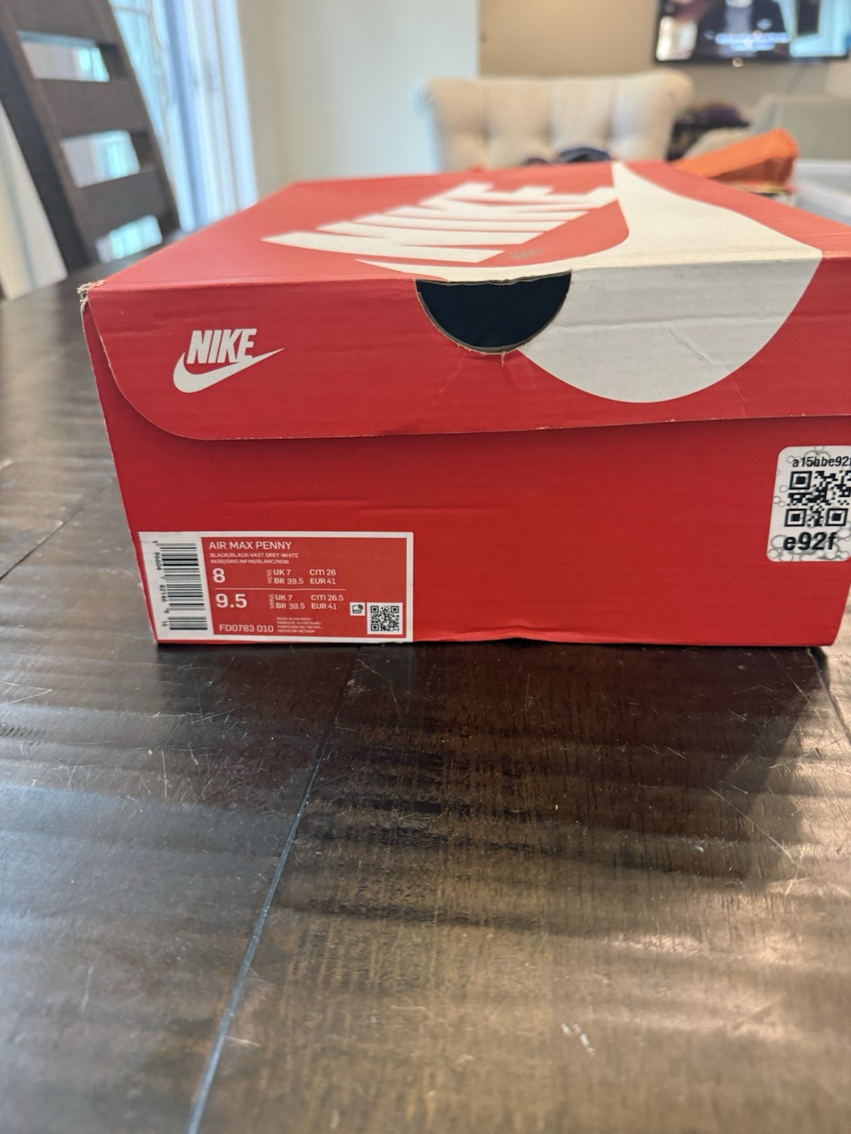 Nike Air Max Penny 1 Tiger Stripes Men’s Low Top Lace-Up Sneakers FD0783-010