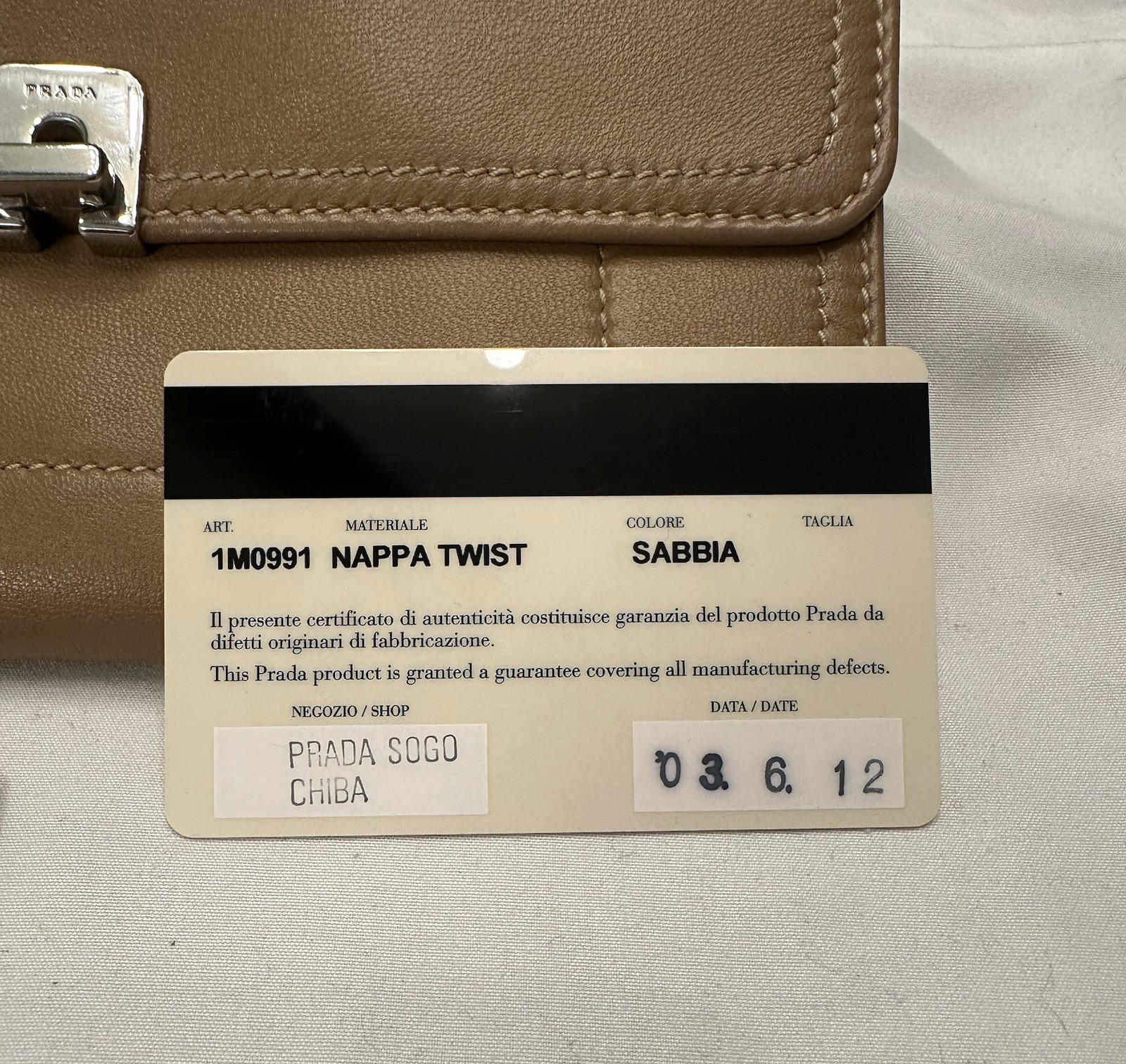 PRADA Beige Nappa Twist Lambskin Wallet with Box and Card Vintage Y2K 2003