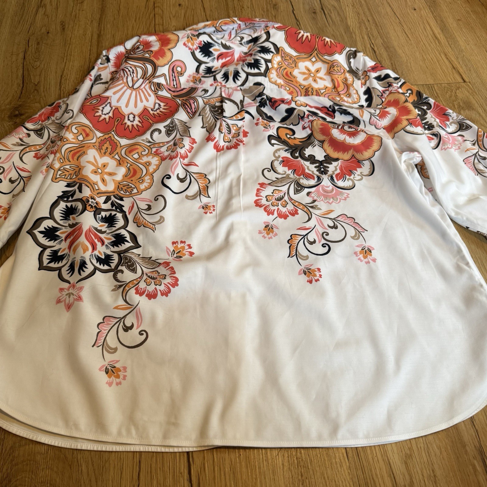 Chicos Women White Floral Print Button Down Tab Sleeve Size 3.5 18 Wester Trop