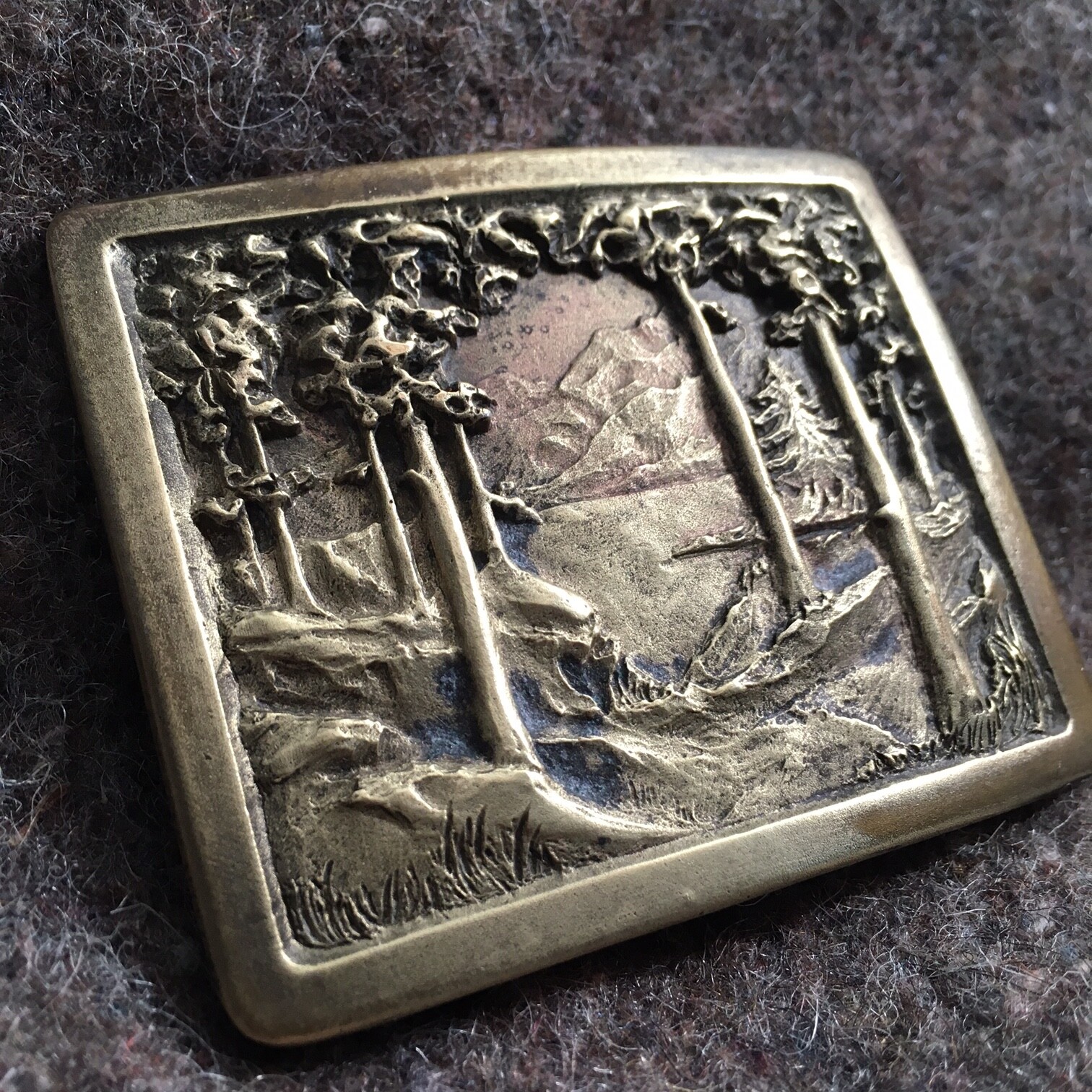 vintage miniature Brass framed STAND UP Nature scene tchotchke or Belt Buckle