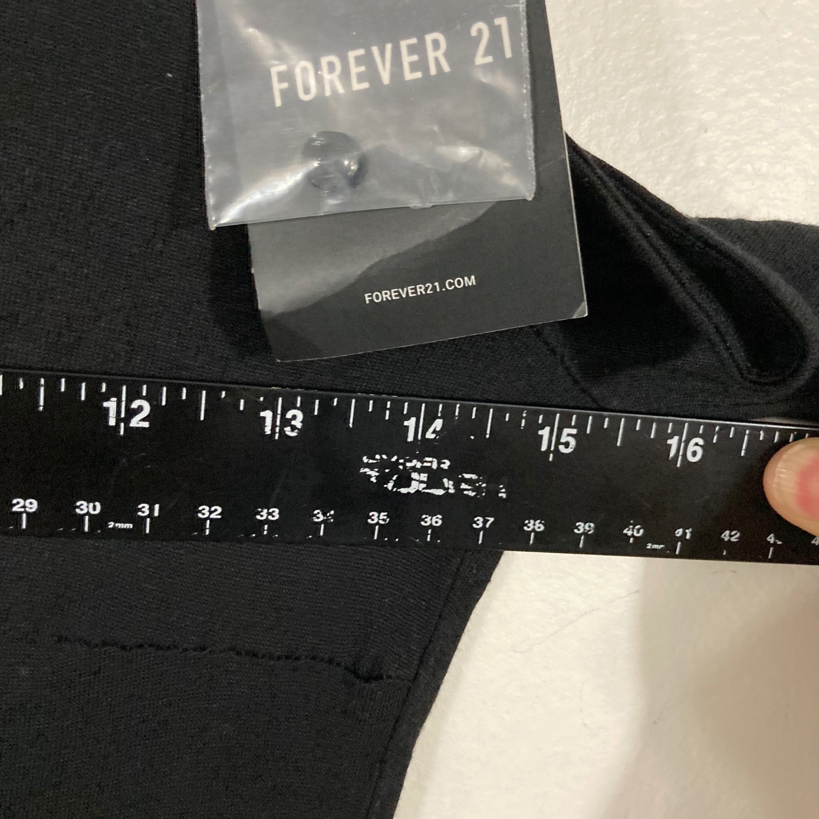 Forever 21 Cold Shoulder Top Womens S Black NEW Rayon Keyhole Back Long Sleeve