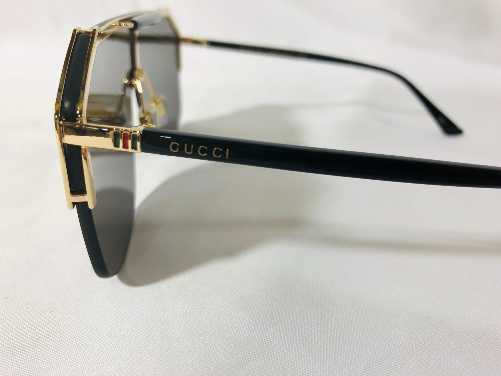 Authentic New Gucci GG0291S Gold / Grey Lens Shield Sunglasses 100% UV