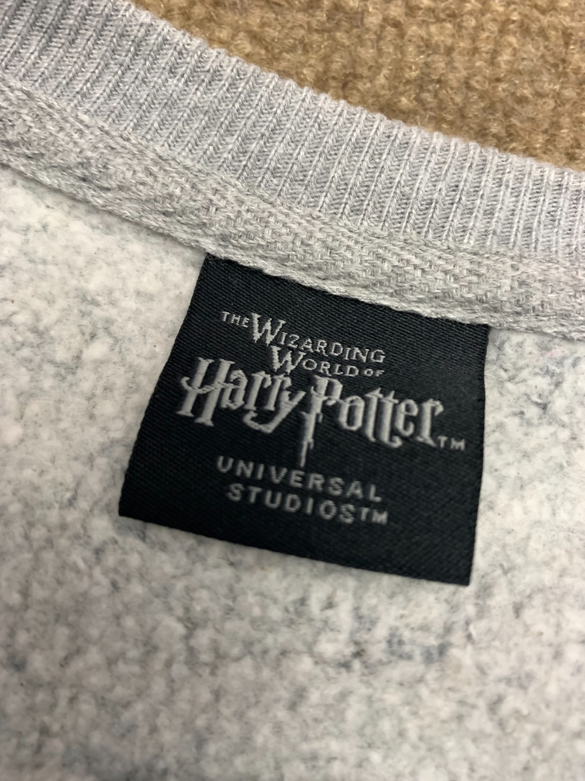 Harry Potter Gryffindor Sweatshirt Womens XL Embroidered Spell-Out Hogwarts Crew