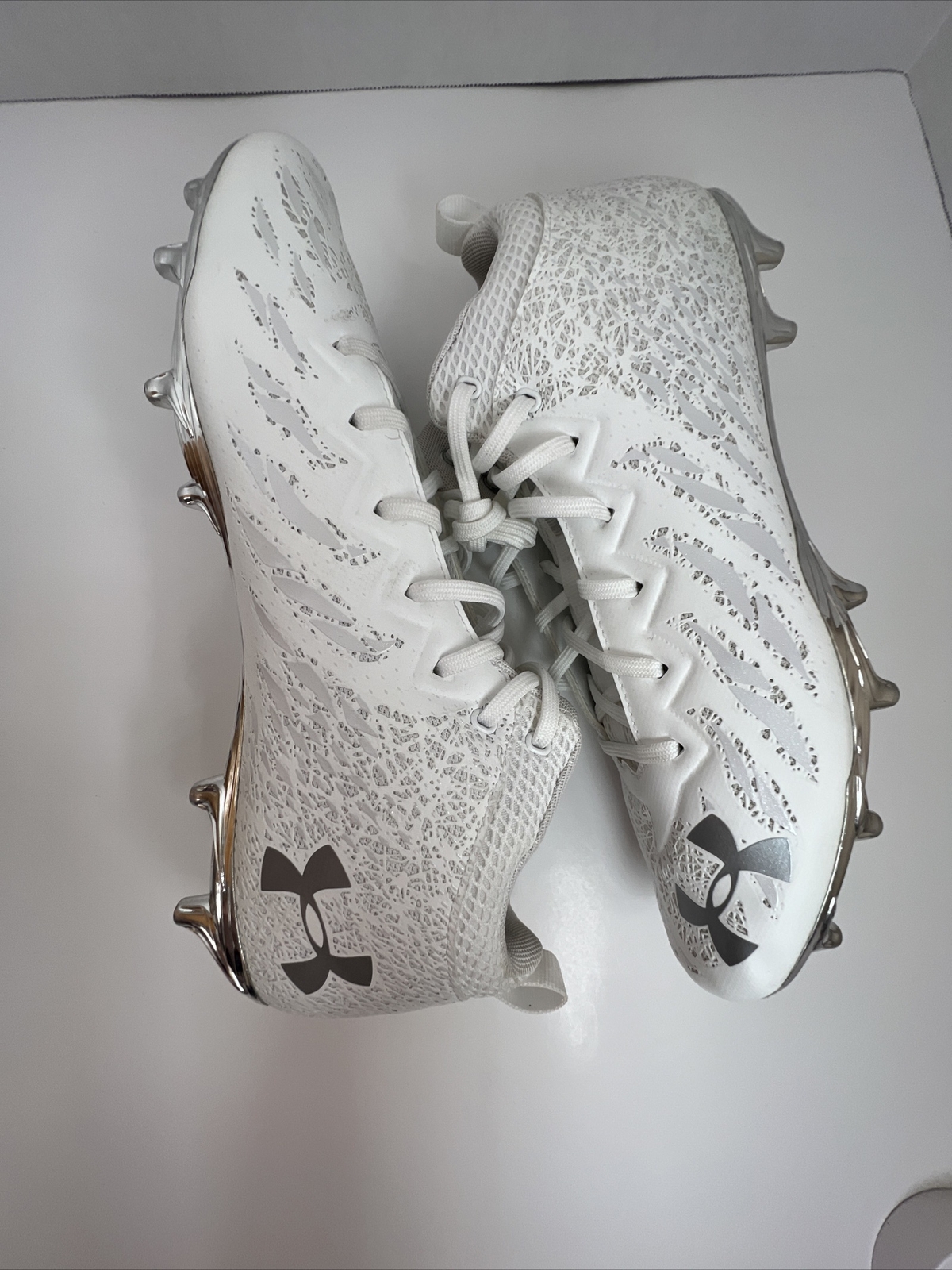 Under Armour Spotlight Mid 4D Football Cleats White 3023963-100 Men’s Size 12.5