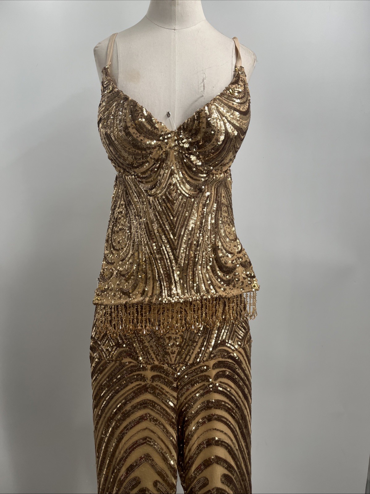 Nicolas Mendoza Women’s Gold Sequin Pants / Backless Top 2 Piece Set Size NA