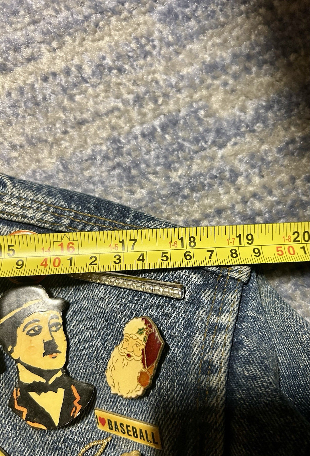 Vintage Kikit Denim Jacket Covered In 116 Vintage Pin & Brooch, See Pictures