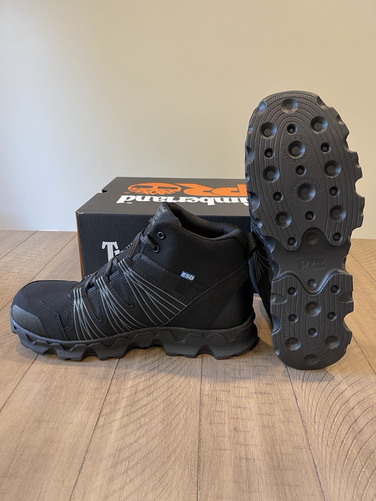 Timberland PRO Work Boots. Powertrain Mid Alloy safety toe. ESD. Light weight.