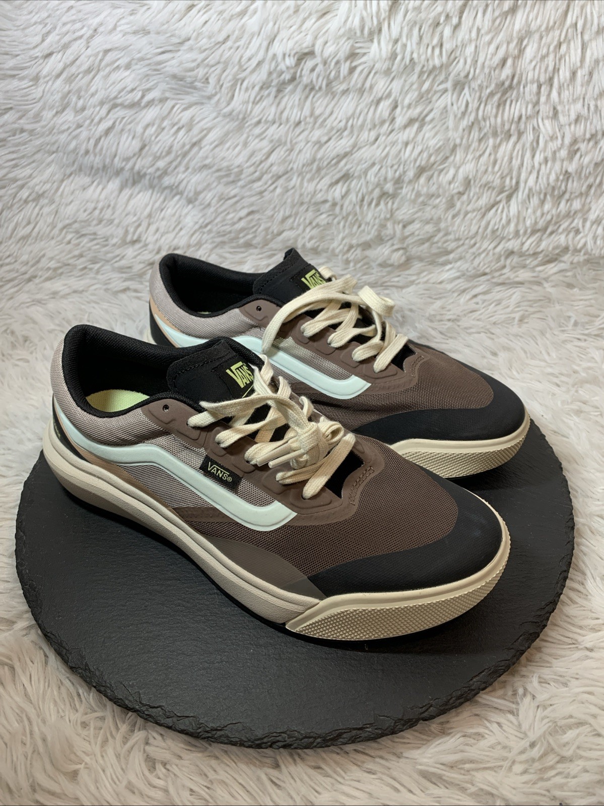 Vans Ultrarange MTE Men’s 8.5, Dirt Brown, Pale Blue, Taupe New (v37)