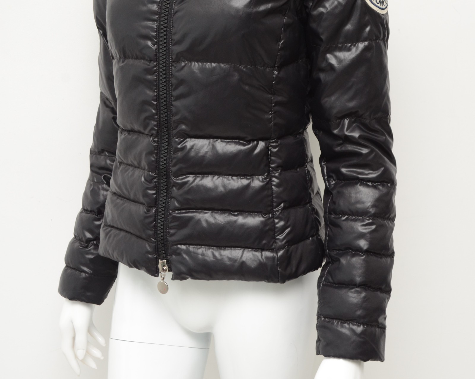Authentic Vintage Women’s Moncler Quilted Black Down Puffer Jacket Size 1,~S