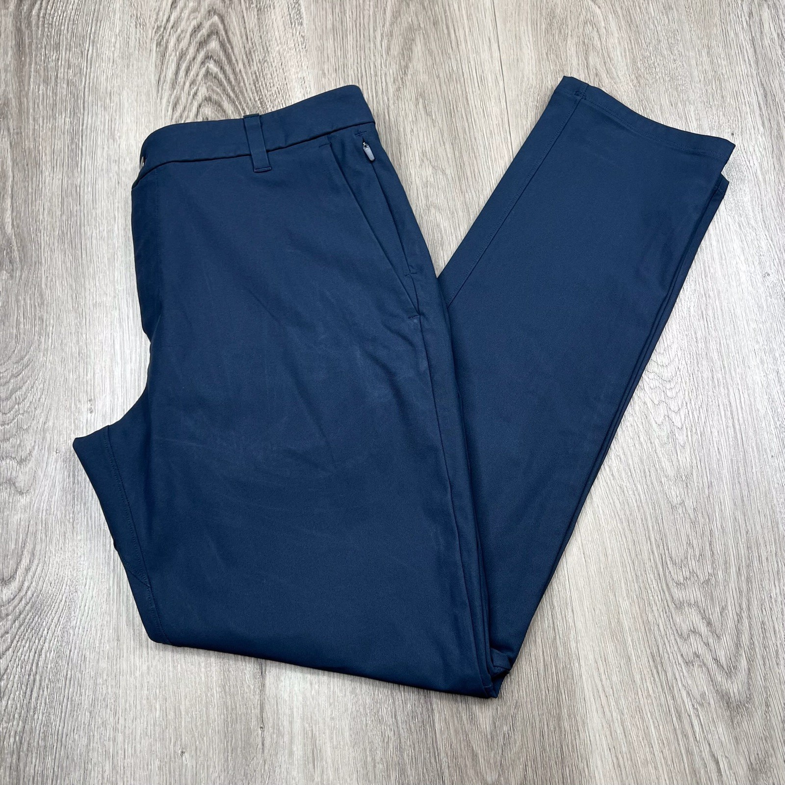 Lululemon Commission Pant Classic 31″ *Warpstreme True Navy Blue Size 32