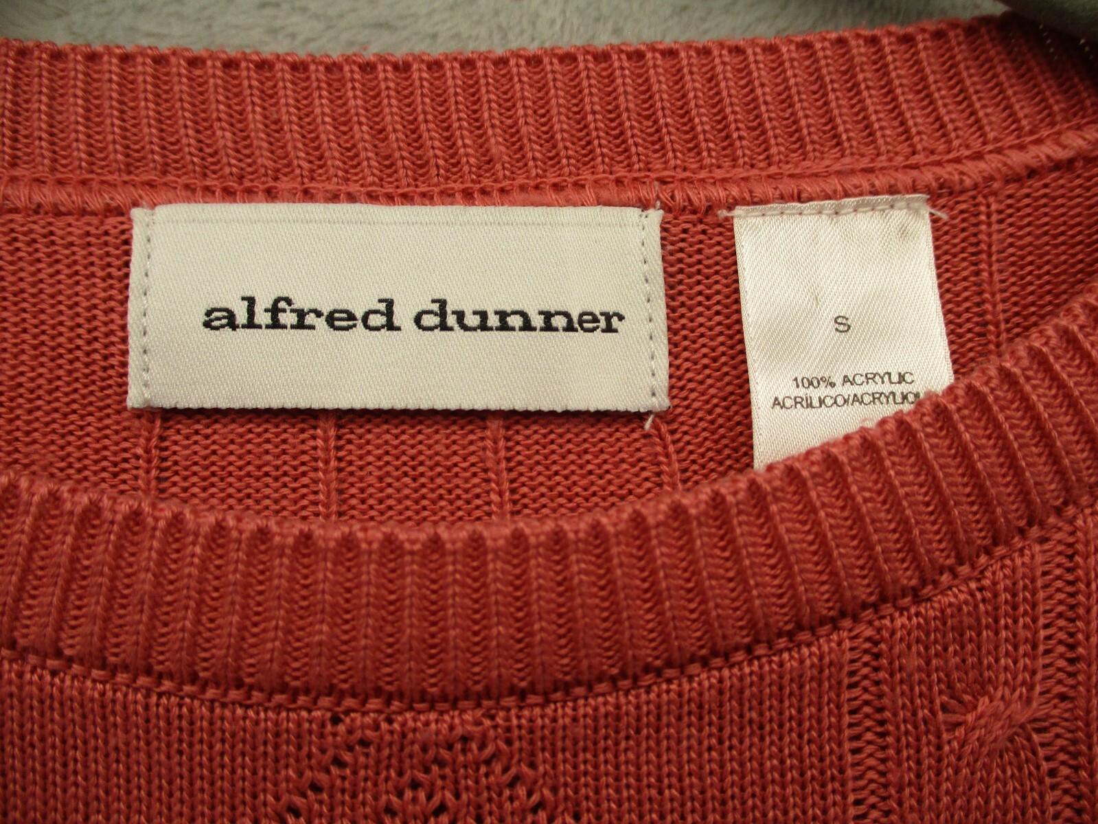 Alfred Dunner Sweater Women’s Small Pink Short Sleeve Tight Knit Shoulder Pads