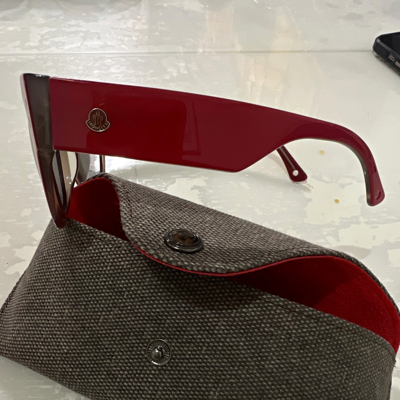 Moncler MG5385OS 51-24 Red Glossy Square Sunglasses Gray Lens Made in Italy Case