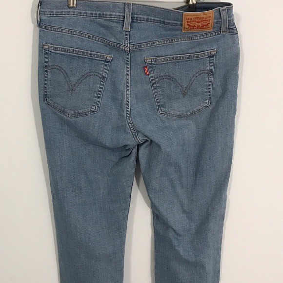 Levi’s Boyfriend Jeans – Size 32 x 27 – Relaxed Fit Denim