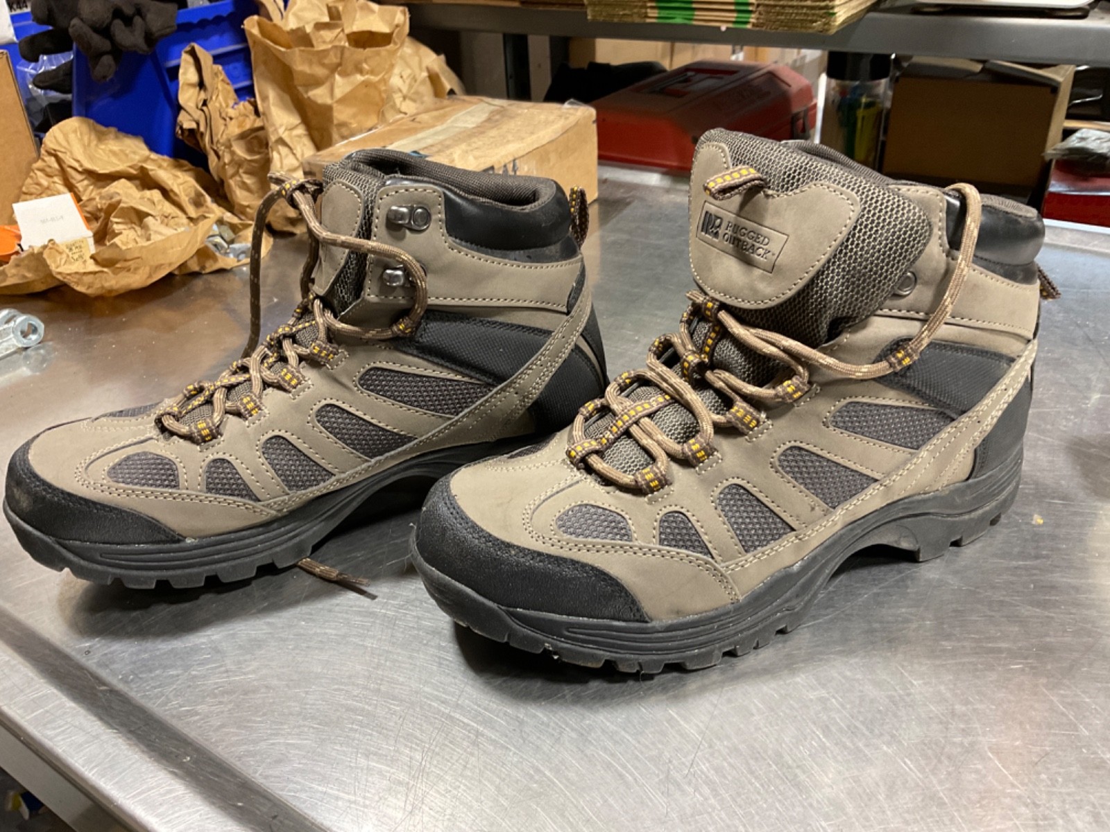 RUGGED OUTBACK Men’s Hiking OR WORK Boot SIZE 10 1/2 NEW