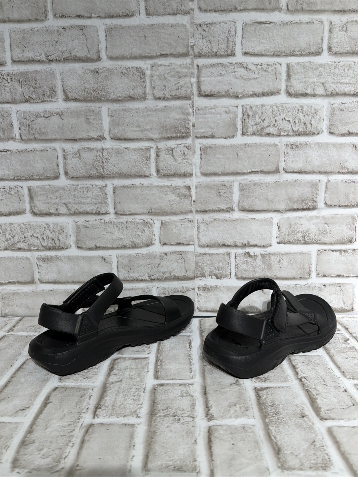 Teva Men’s Hurricane Drift Hiking Outdoor Sandals Black 1124073/BLK Sz 7