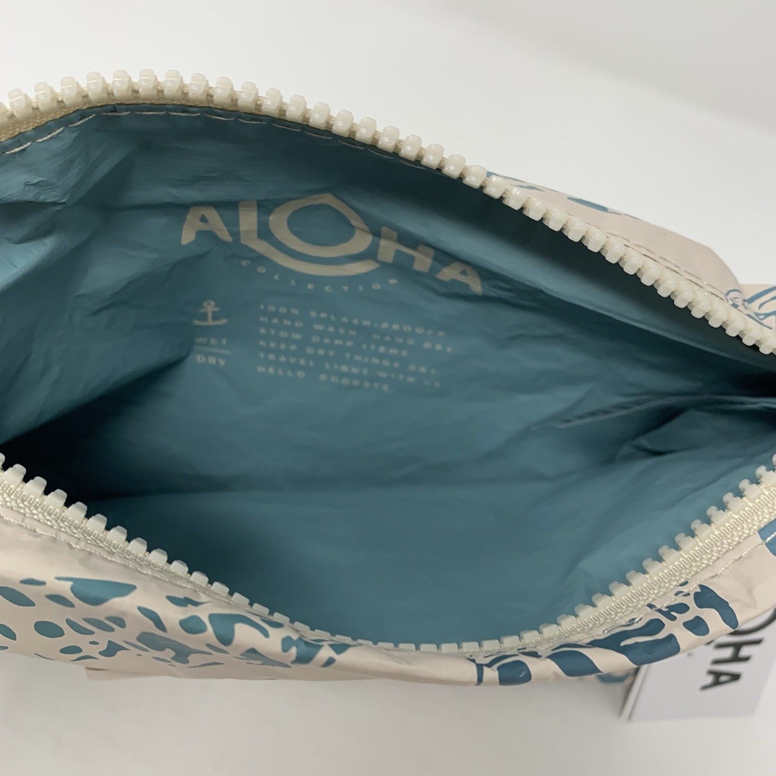 Aloha Collection Small Pouch Shoreline Tide/Sandstone NEW