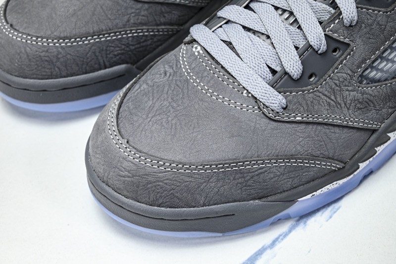 AJ 5 Retro Wolf Grey DD0587-002 Men’s Shoe Sizes 4-13 (New With Box)