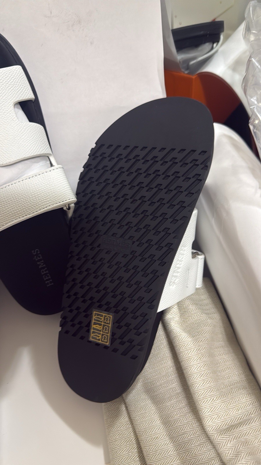 Hermès women’s White Leather Logo Strap Slide Sandals Slip-On US 7 NIB