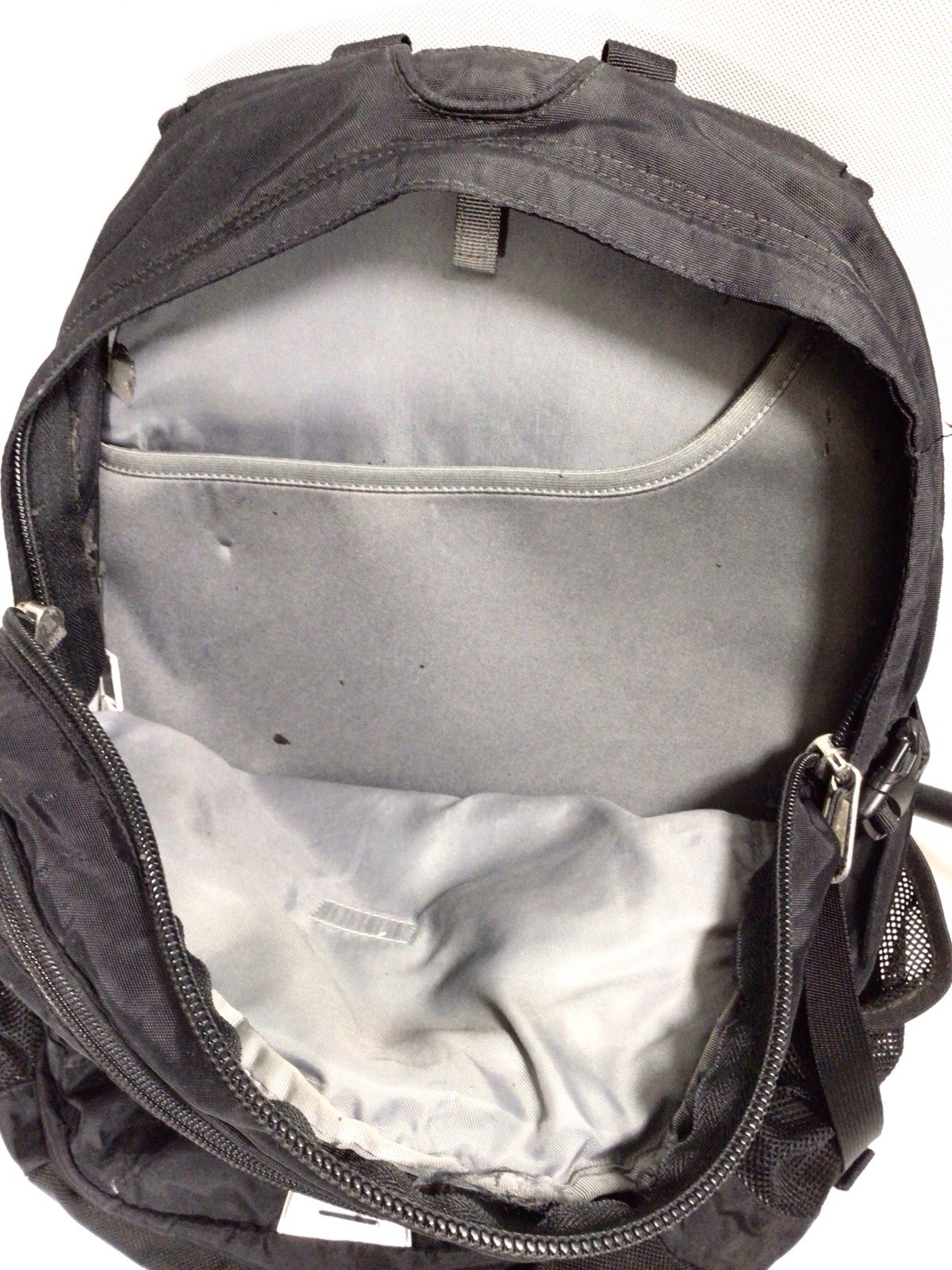 THE NORTH FACE Recon Everyday Laptop Backpack, TNF Black-NPF – USED