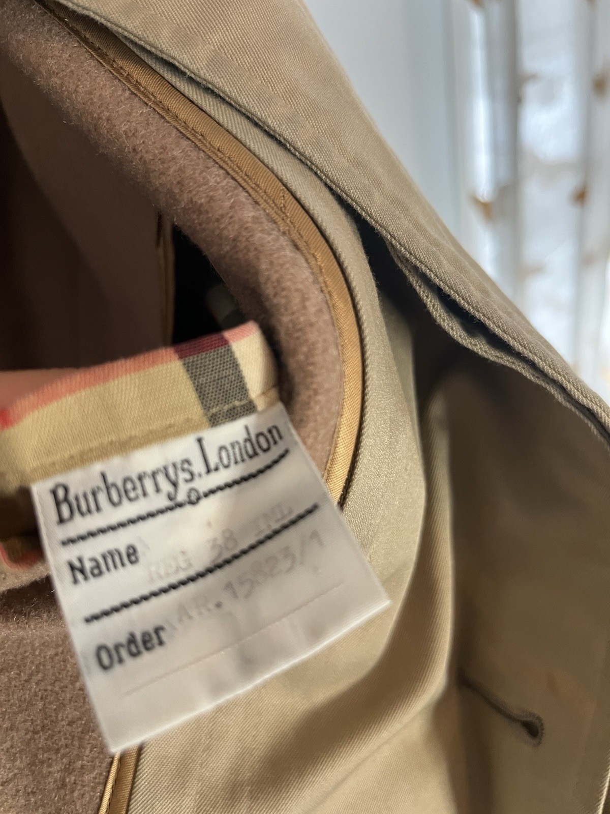 Vintage Burberrys Trench Coat With Wool Liner – Men’s 48R