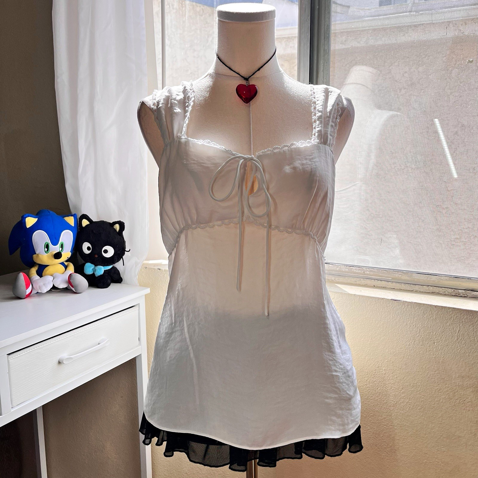 White milkmaid top coquette lace trim babydoll blouse keyhole tie cami⁠
