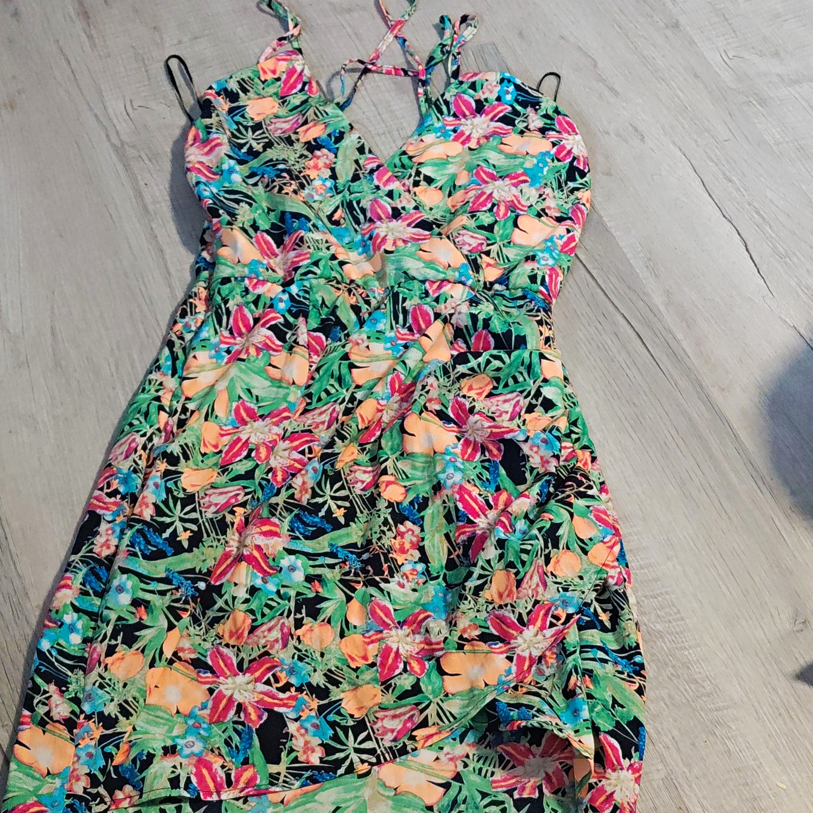 Reverse Women’s S Multicolor Tropical Floral Strappy V-Neck Short Sundress