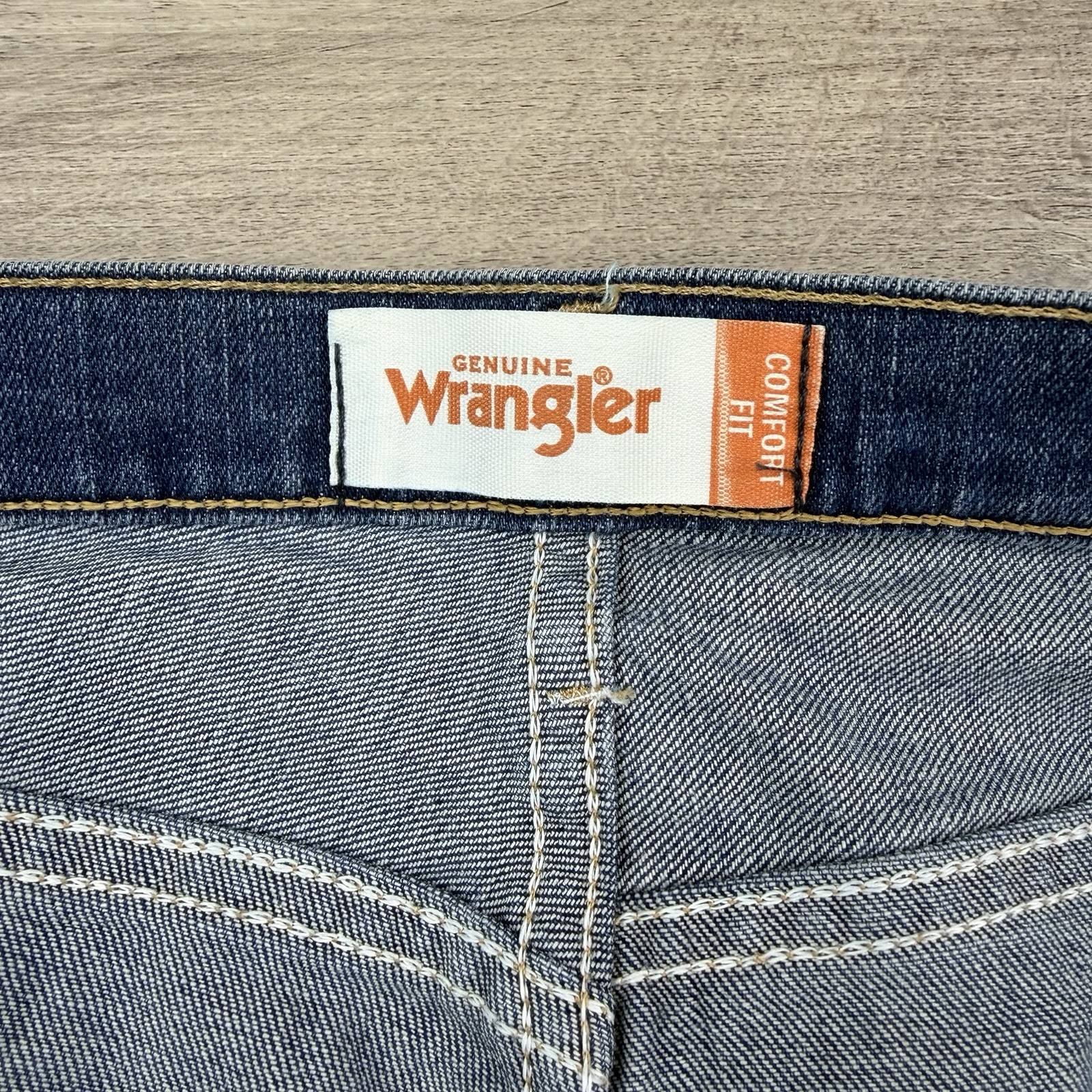 Genuine Wrangler Comfort Fit Men’s Jeans 38×30 Blue Denim Stretch MGW80DB