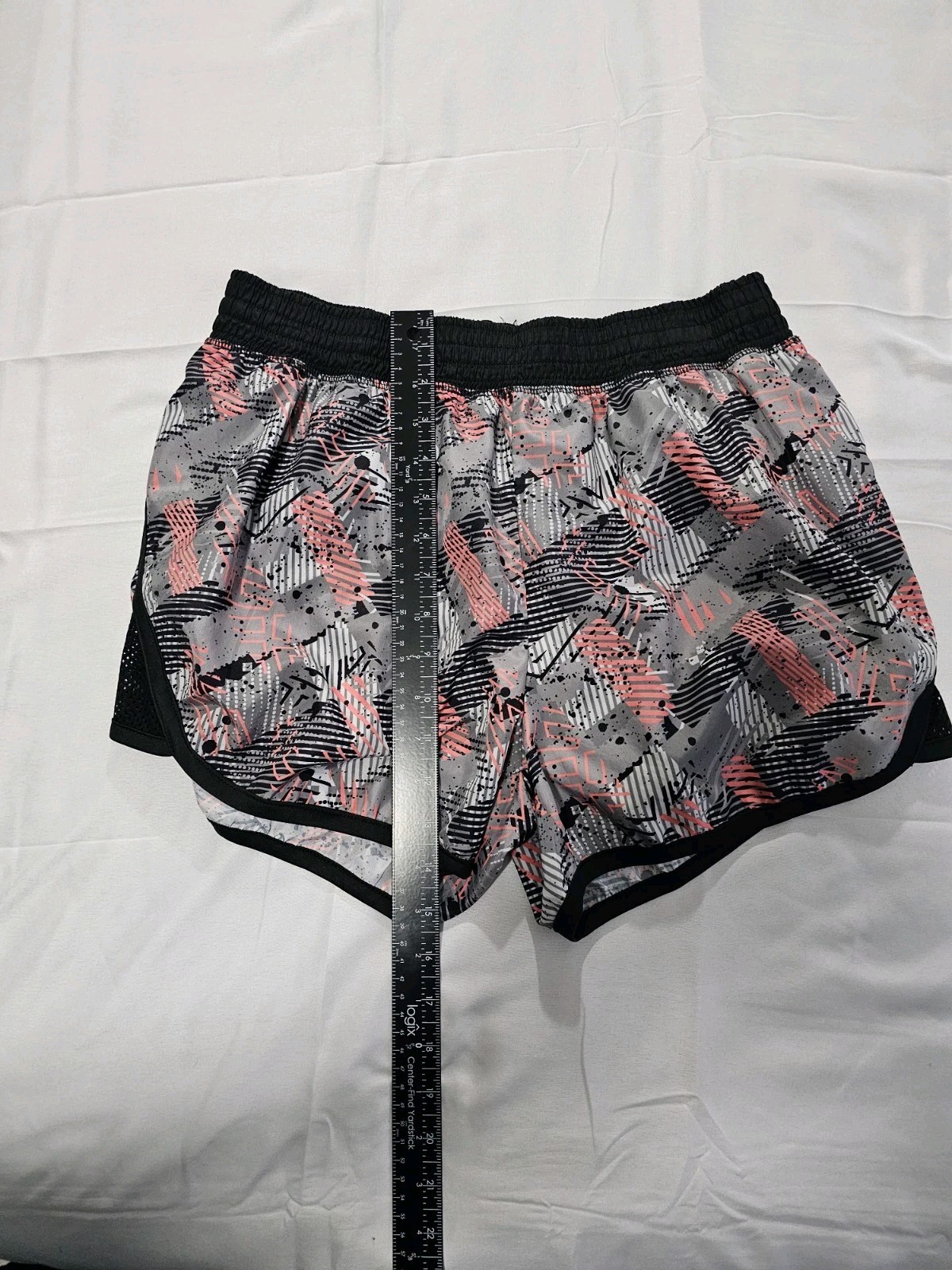X PBX PRO Women’s Multicolored Print Shorts Size Large (12-14)
