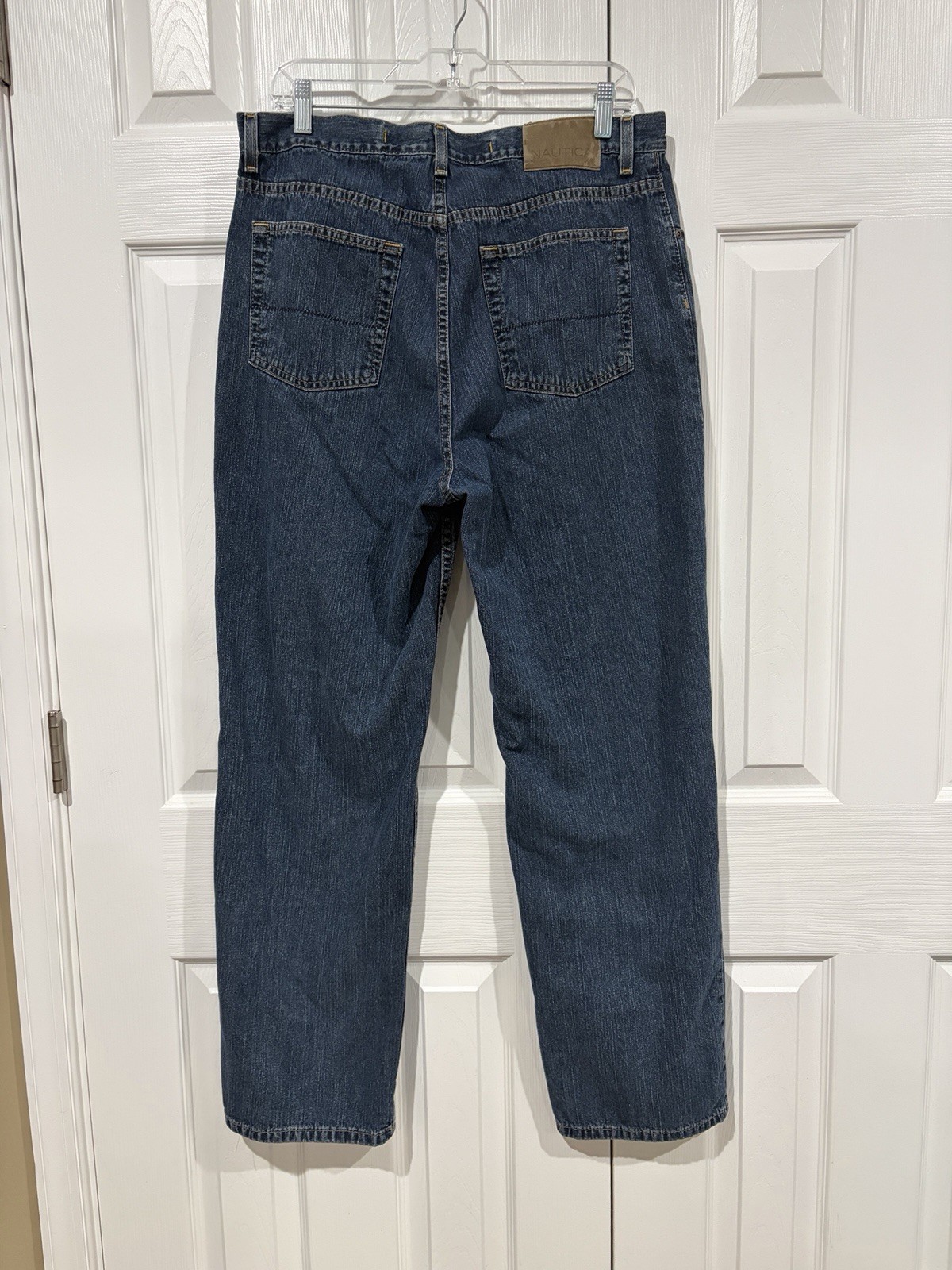 Nautica J-Class Men’s Relaxed Fit Straight Blue Medium Wash Denim Jeans 34×32