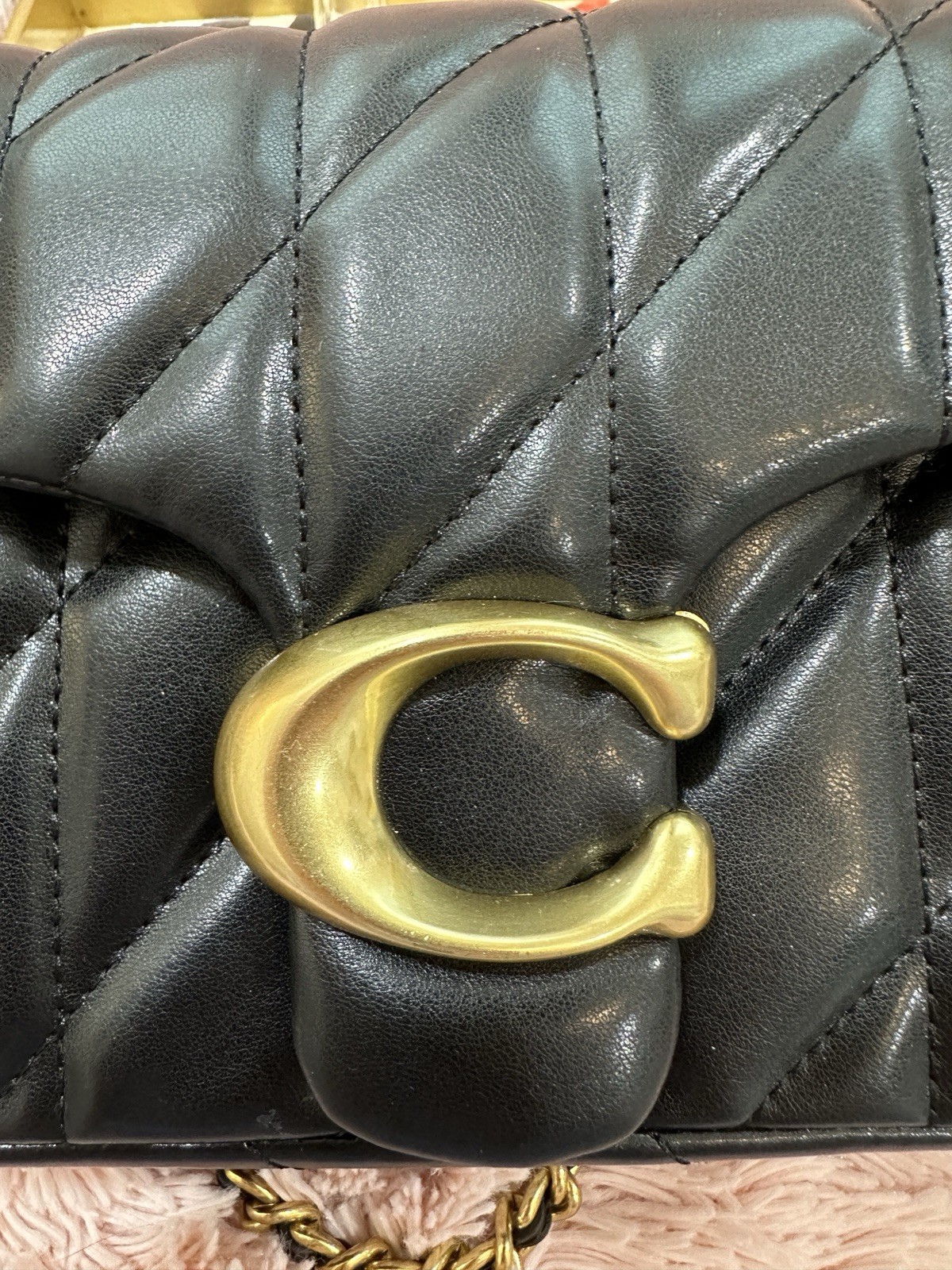 Coach Black Quilted Tabby 26 w/ Gold Chain Strap EUC