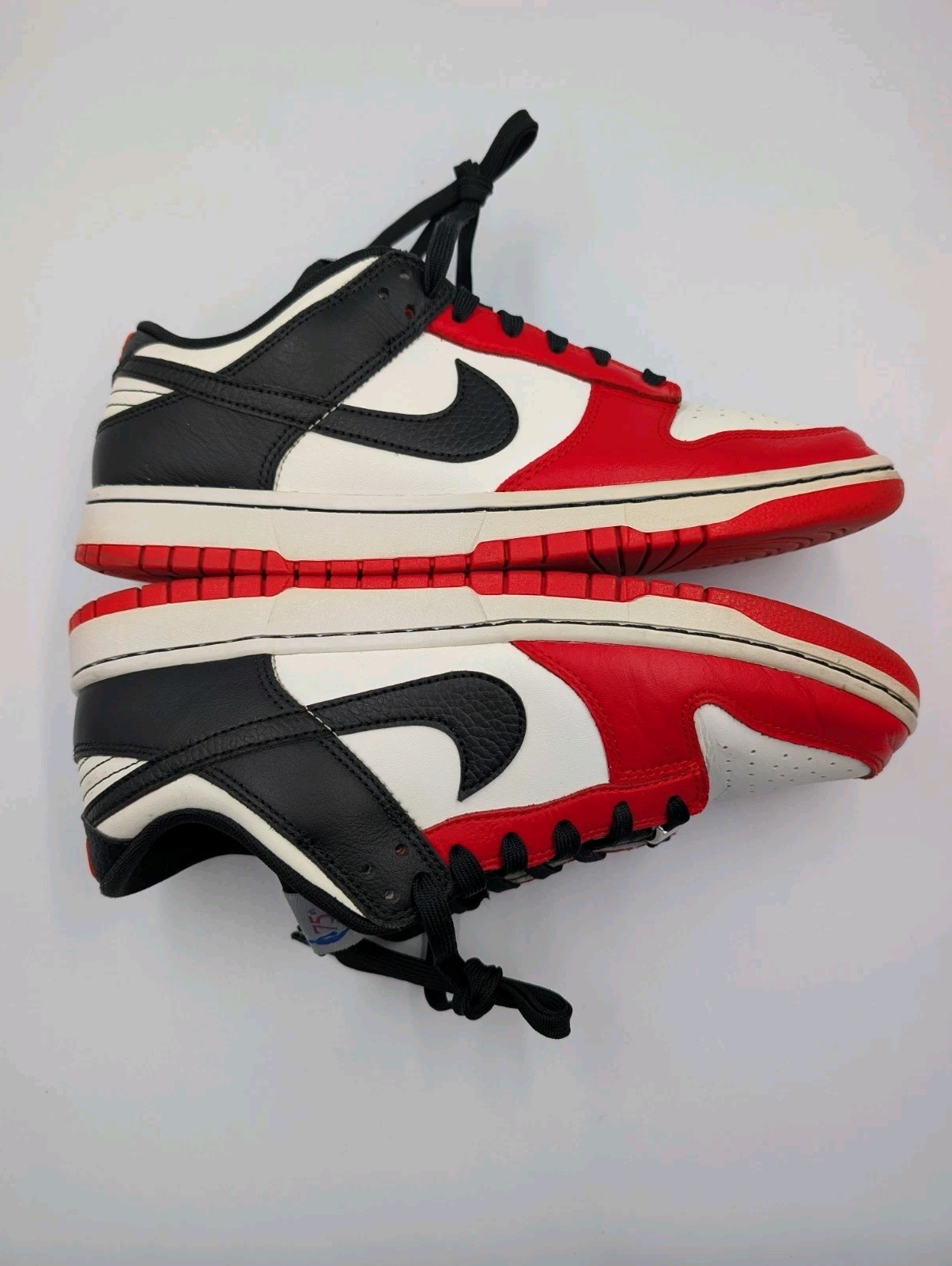 Nike Dunk Low EMB NBA 75th Anniversary Chicago Size 10.5 DD3363-100