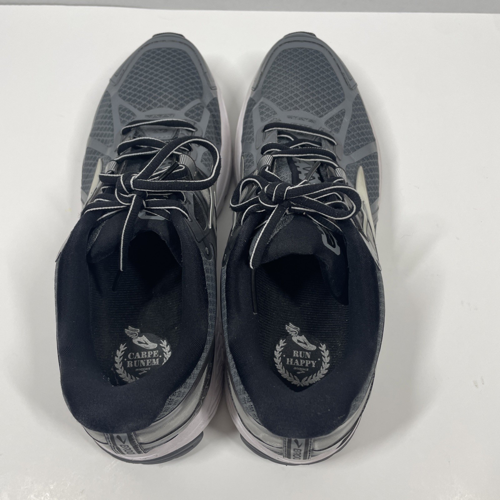Brooks Ravenna 7 D running shoes men’s size US 11.5 black gray laced