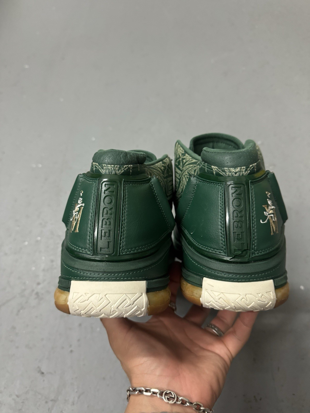 RARE Nike Zoom LeBron 2 SAMPLE PE LOT SVSM AWAY 15 PROMO & 2 LOW GUTS SAMPLE 14