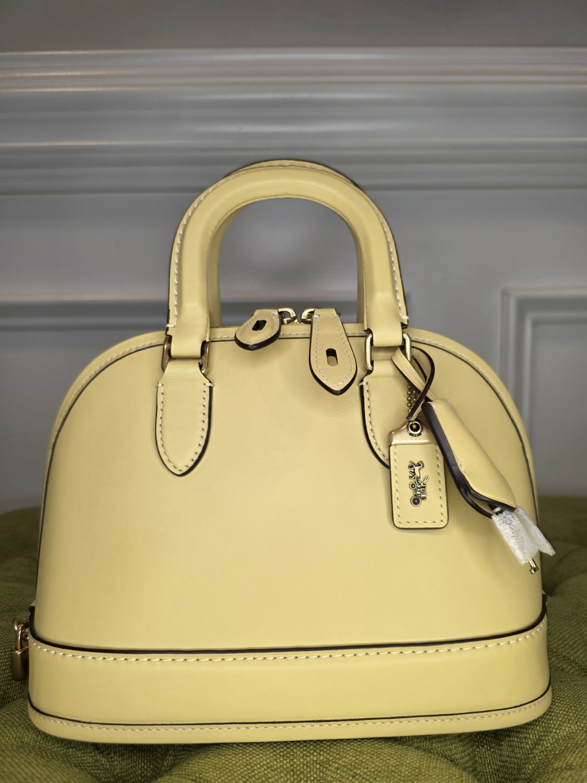 RARE COACH Revel 24 Glovetanned Leather 1941 Lock and Key!