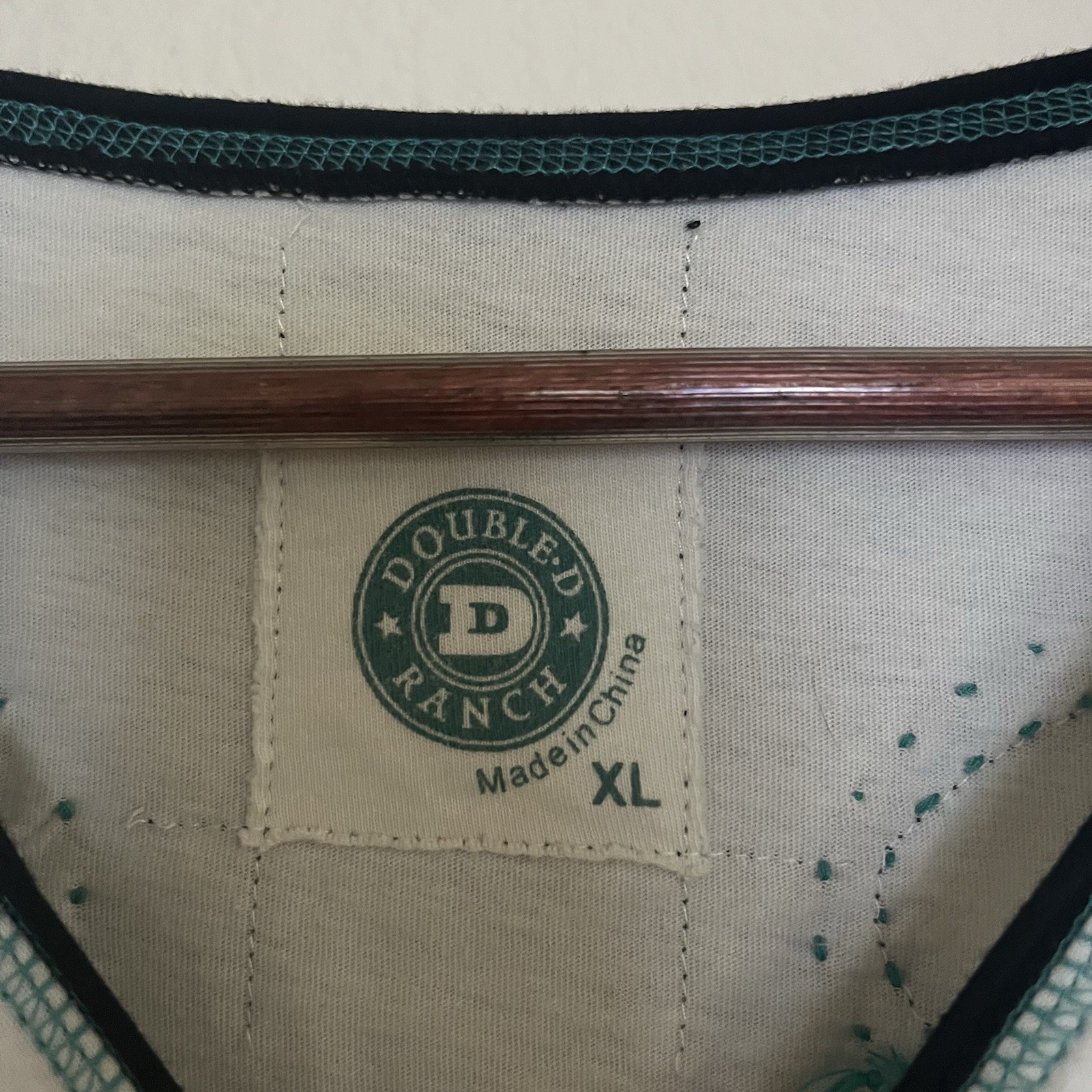 Double D Ranch The Stampede Yoakum Texas Top Women SZ XL Print Embroidered