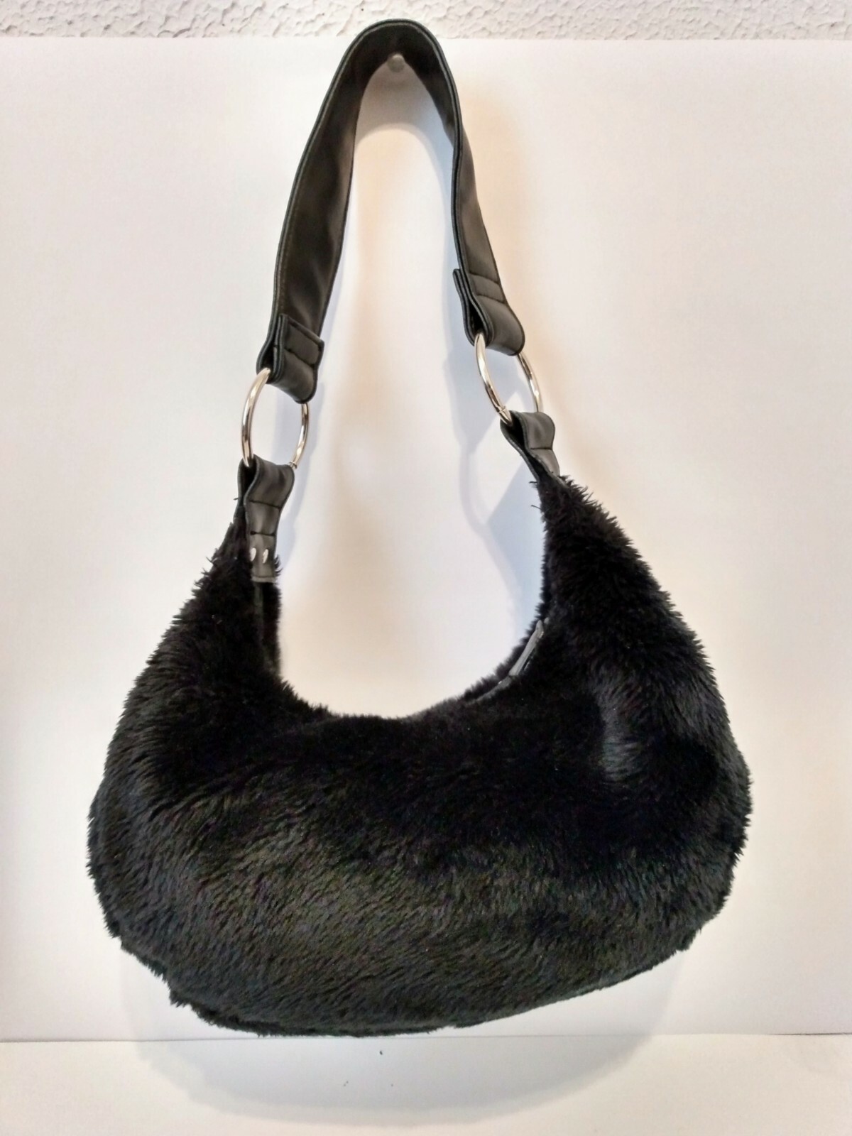 Faux Fur Faux Leather Women’s Black Zip Single Handle Shoulder Bag