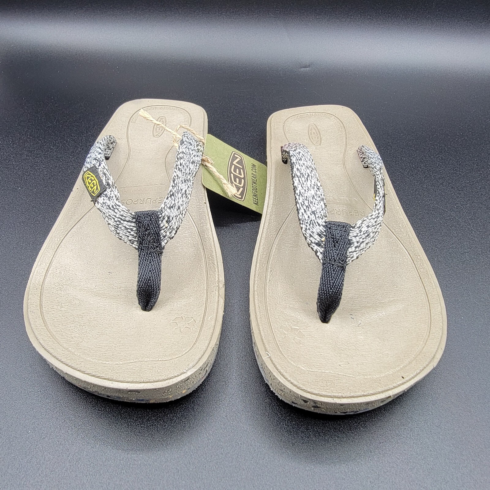 Keen Harvest Flip Flops Women’s Size 5 Tan Black White Thong Sandals Beach New