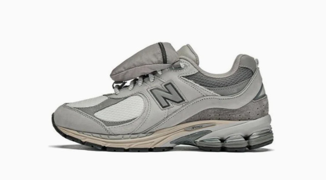 Sz 8 – New Balance 2002R ‘Pouch – Summer Fog’ M2002RVC