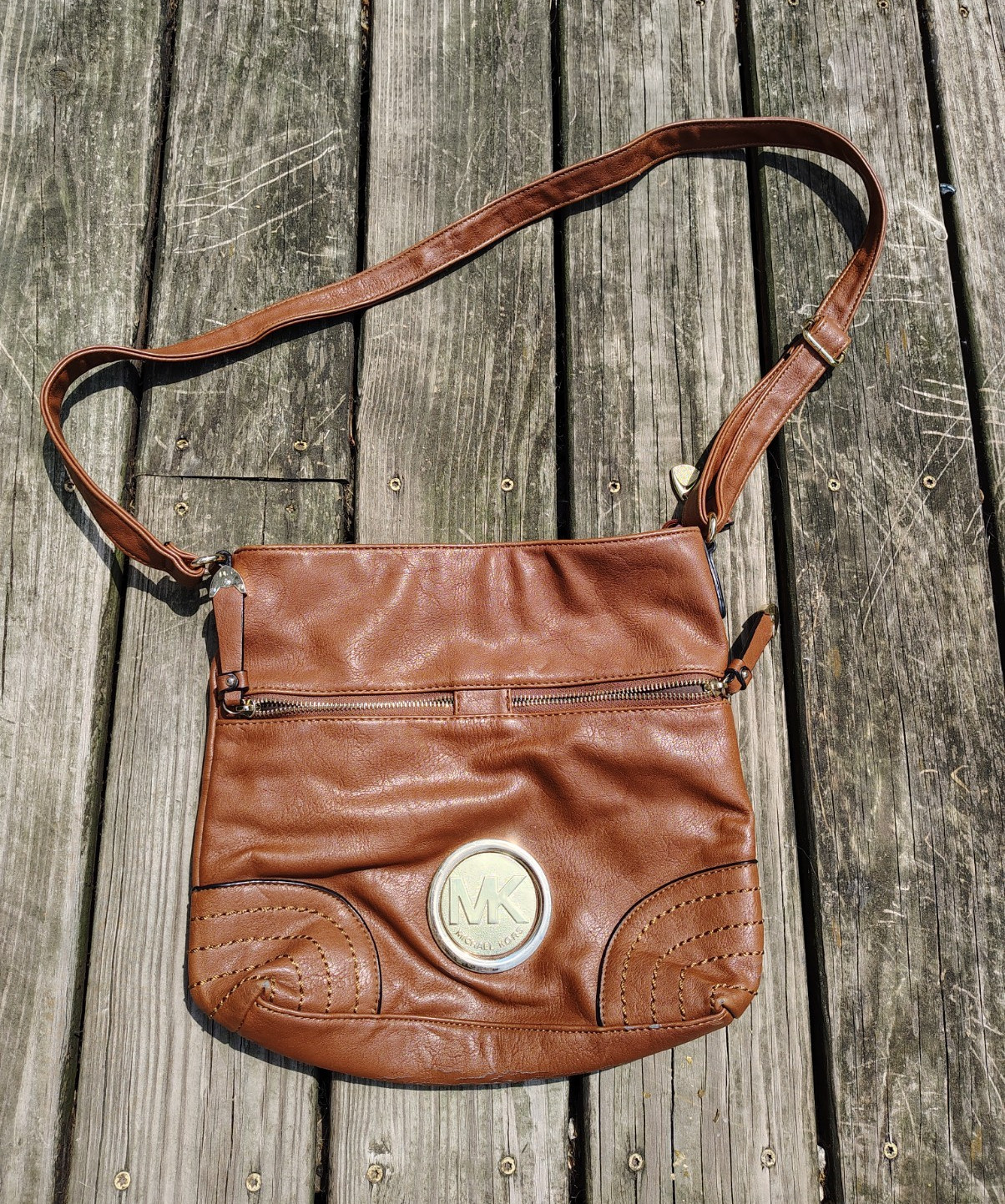 Michael Kors Brown Medium Crossbody Zip w/ Adjustable Strap, Gold Logo, Pockets