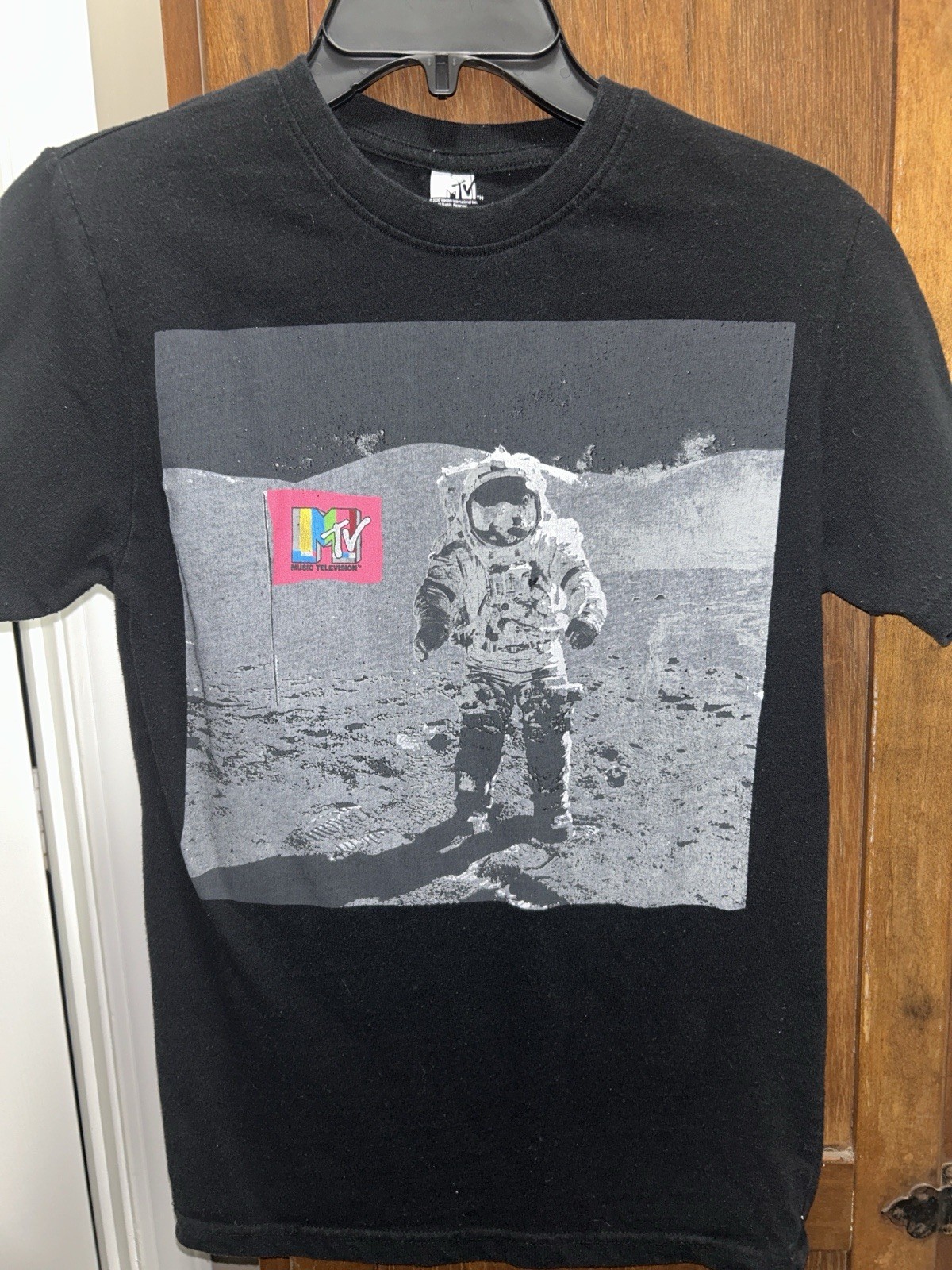 MTV Black Astronaut Space Logo Graphic Tee Men’s S Crew Neck Short Sleeve
