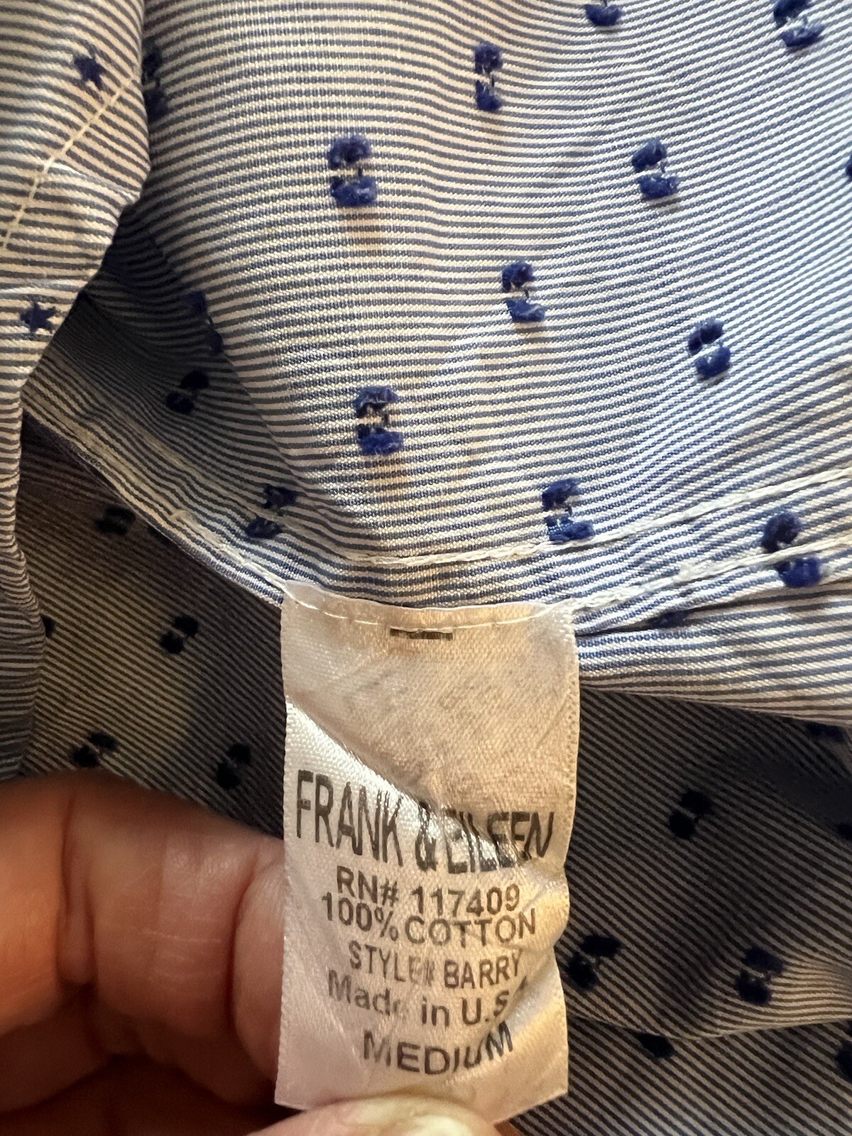 Frank & Eileen Barry White Blue Stripe Stars Cotton Shirt Size M. c747