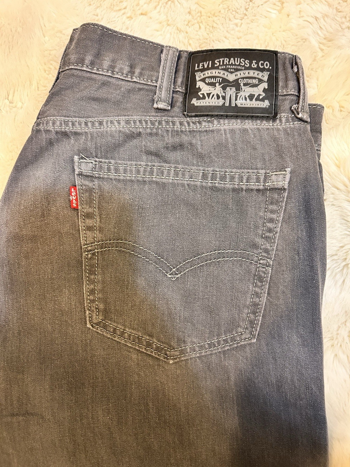 Levi Strauss & Co Men’s Gray Straight Leg Regular Fit Denim Jeans Button Fly