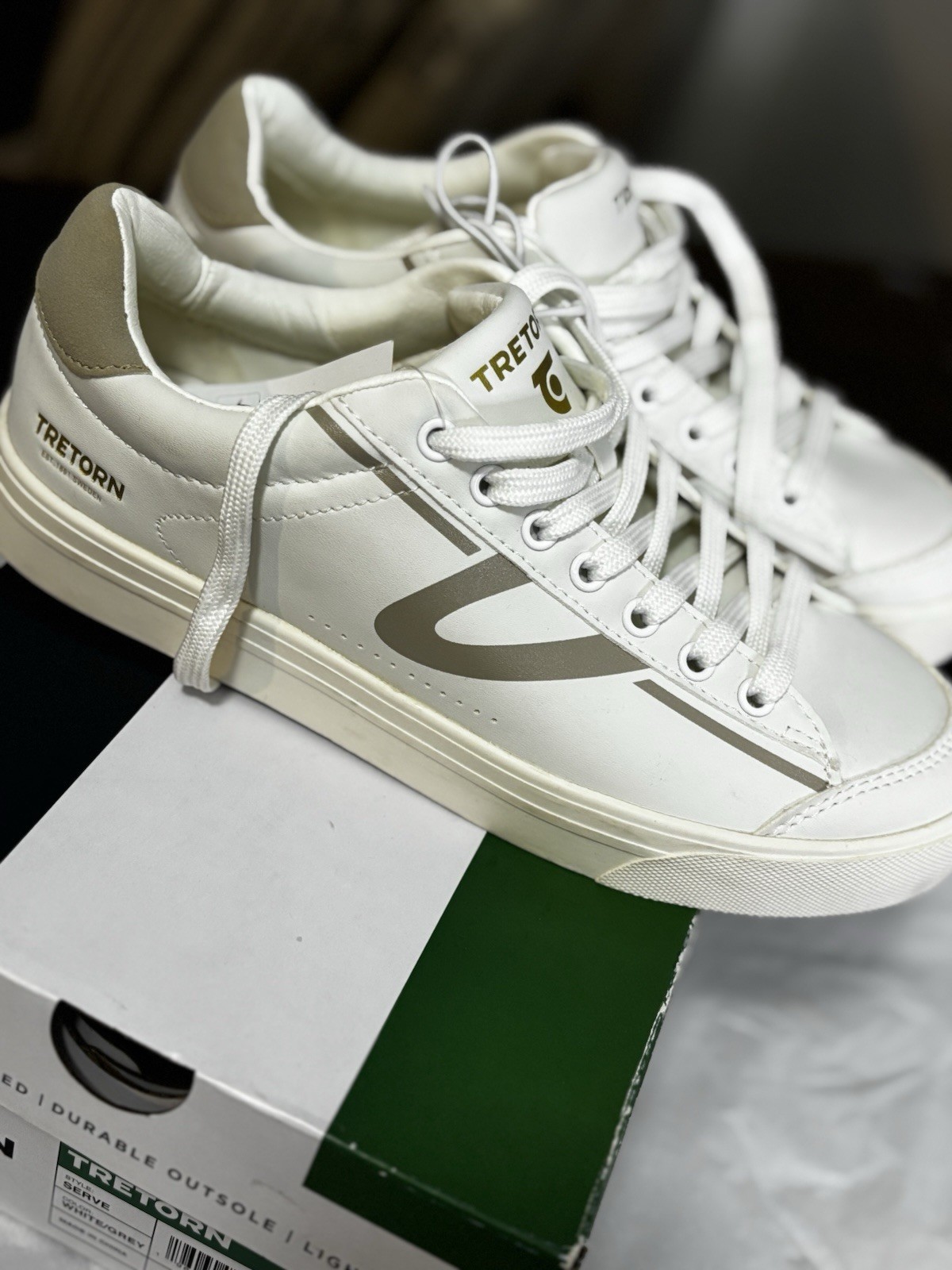 Tretorn Serve Memory Foam Footbed Sneakers Tennis Shoes White/Grey Size 7.5