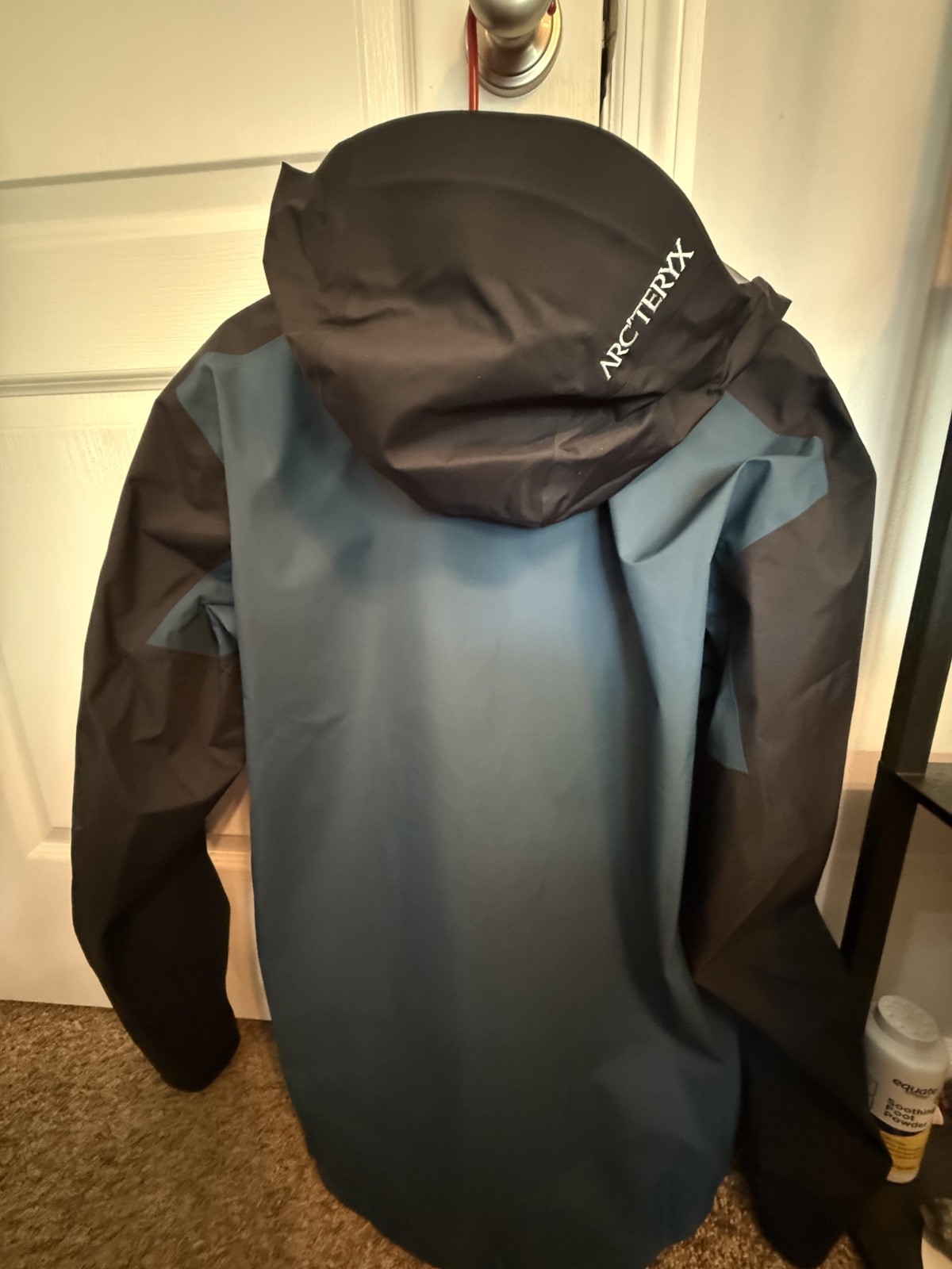 Arc’teryx Beta Men’s Jacket Size Medium Color Lodestar Brand New with Tags Gorp