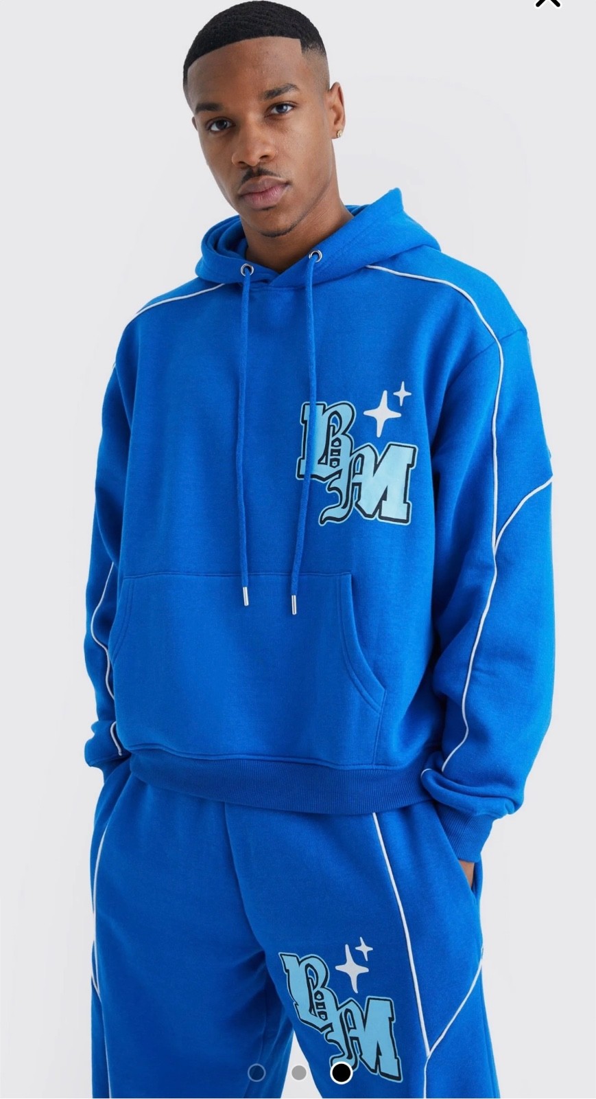 pullover hoodie set / comes with both top and bottom as shown in the picture